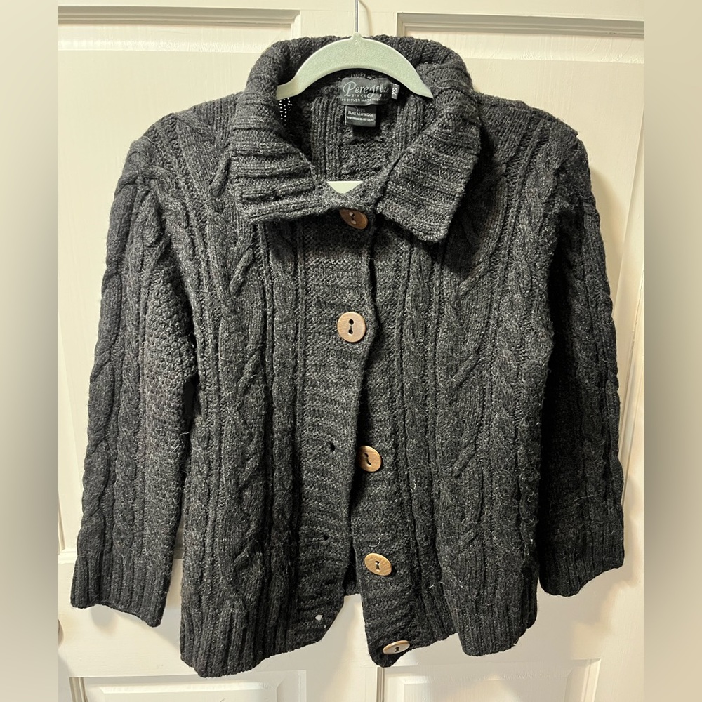 Cozy vintage gray wool Peregrine women’s cardigan sweater xs x-small